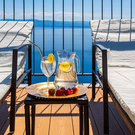 Vila Aria With Pool By Guide