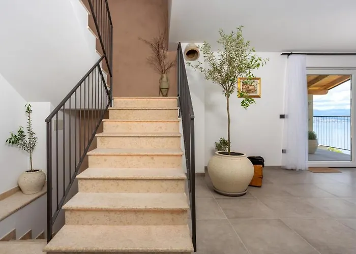 Aria With Pool By Guide فيلة *