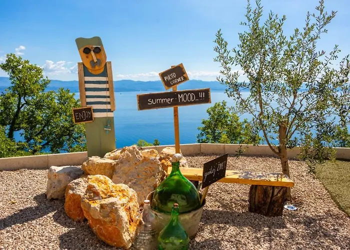 Aria With Pool By Guide Sveti Anton (Krk)