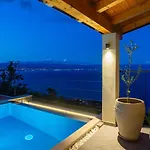 Aria With Pool By Guide 빌라 *